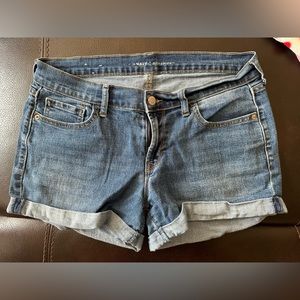 Old navy boyfriend jean shorts